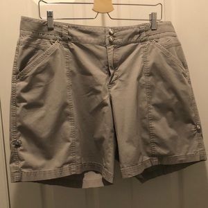 Gray shorts